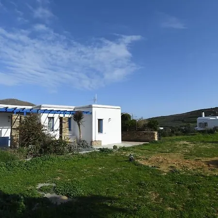 Lovely For 2 Ppl In Tinos Apartment *